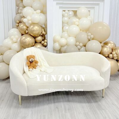 Хорошая цена Элегантный минималистский диван из нержавеющей стали для гостиничной гостиной онлайн