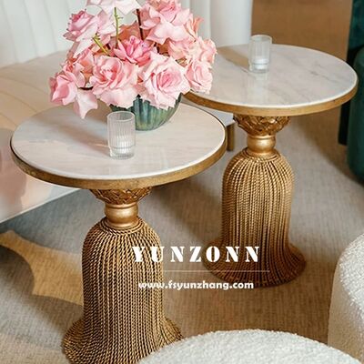 Хорошая цена Ручной дизайн Modern Royal Design Iron Carleton Side Table Luxurious Pedestal Tassel Декоративная металлическая мебель для домашнего использования онлайн