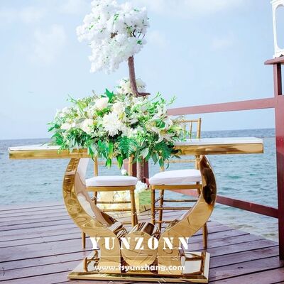 Хорошая цена Роскошные современные столы из нержавеющей стали золотого цвета для свадебного декора, мебели для отелей онлайн