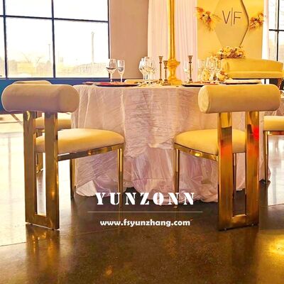 Хорошая цена Стул для обеда из нержавеющей стали с бархатной подушкой для свадеб и отелей онлайн