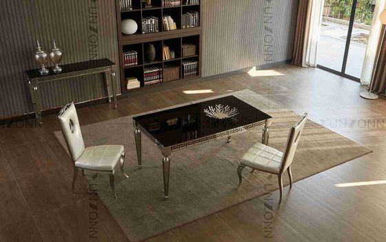 Хорошая цена Сжатый черный стеклянный обеденный стол высекаенный для того чтобы окаимить угловые ноги для столовой онлайн